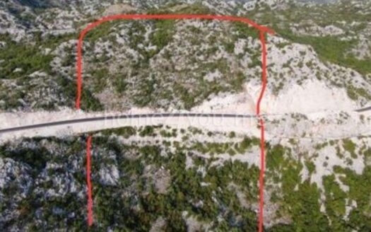 Zemljište sa panoramskim pogledom na Cetinje