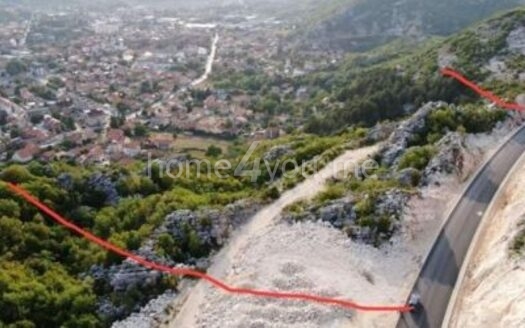 Zemljište sa panoramskim pogledom na Cetinje