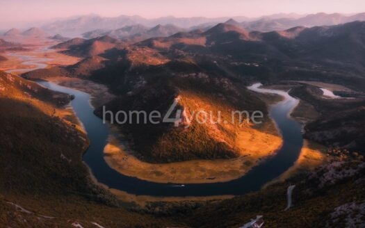 Zemljište na obali Rijeke Crnojevića