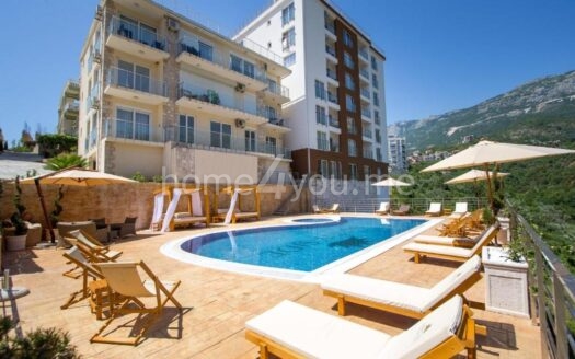 Jednosoban stan sa velikom terasom sa djakuzijem i panoramskim pogledom na more, Sunny side resort, Becici