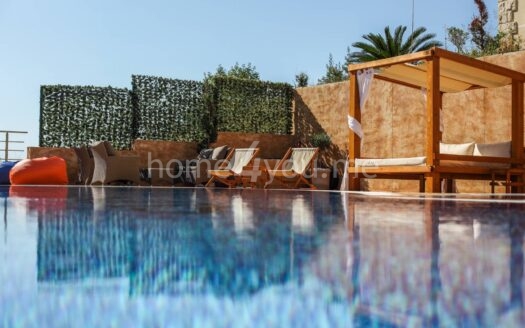 Jednosoban stan sa velikom terasom sa djakuzijem i panoramskim pogledom na more, Sunny side resort, Becici