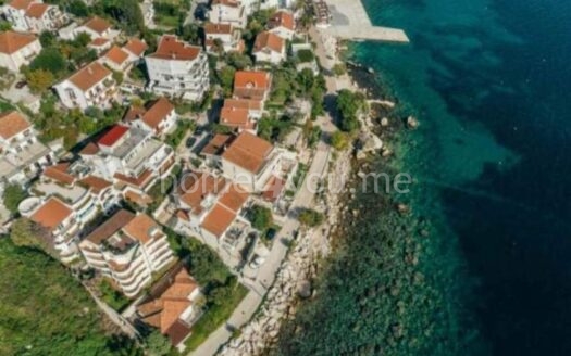 Ekskluzivna vila na prvoj liniji mora, Savina, Herceg Novi