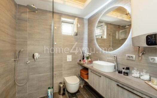 Ekskluzivna vila na prvoj liniji mora, Savina, Herceg Novi