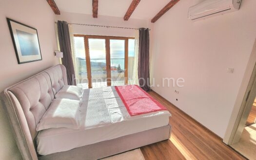 Dvije tradicionalne kamene vile sa fantasticnim pogledom na more, Kuljace, Budva