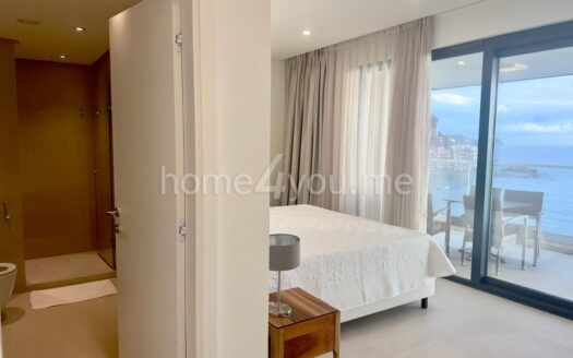 Luksuznan dvosoban stan na prvoj liniji mora sa garažnim mjestom, kompleks Sunraf, Rafailovići