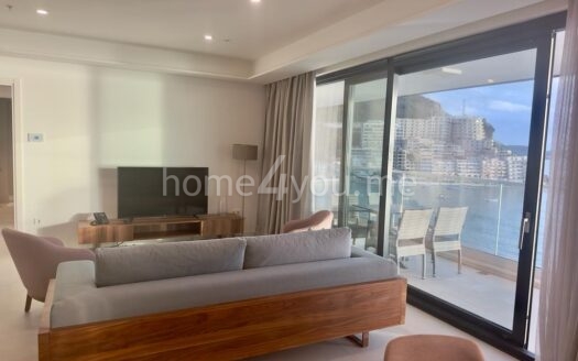 Luksuznan dvosoban stan na prvoj liniji mora sa garažnim mjestom, kompleks Sunraf, Rafailovići