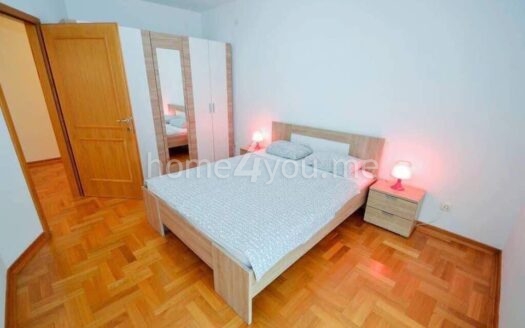 Dvosoban stan u manjoj zgradi sa bazenom, Djenovići, Herceg Novi