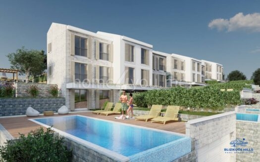 Gradske kuće u novom kompleksu iznad Svetog Stefana, Budva