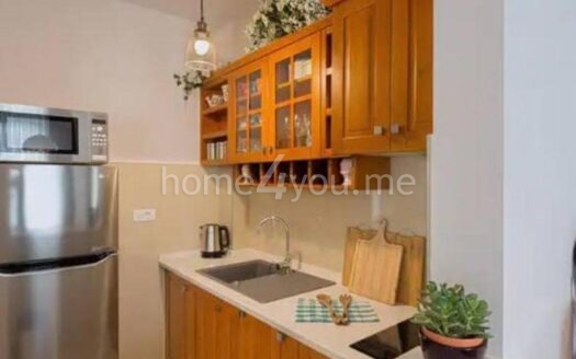 Dvosoban namješten stan na odličnoj lokaciji, Bulevar, Budva