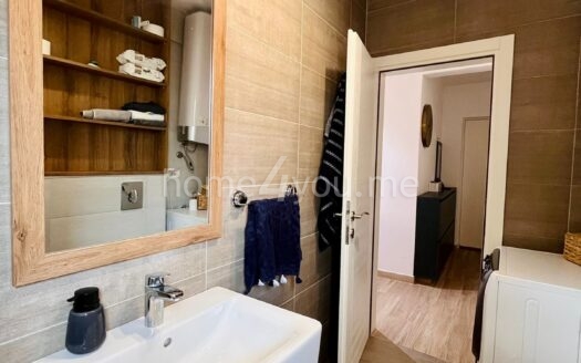 Trosoban moderno namješten stan, Žrtava fašizma, Obilaznica, Budva