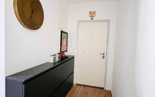 Trosoban moderno namješten stan, Žrtava fašizma, Obilaznica, Budva