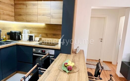 Trosoban moderno namješten stan, Žrtava fašizma, Obilaznica, Budva