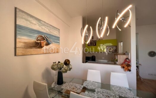 Luksuzan stan sa tri spavaće sobe i panoramskim pogledom na more, Harmonia, Budva