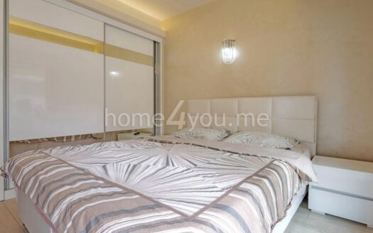 Dvosoban namješten stan u zgradi Nivel, Rozino, Budva