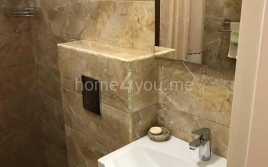 Luksuzan stan sa tri spavaće sobe i panoramskim pogledom na more, Harmonia, Budva