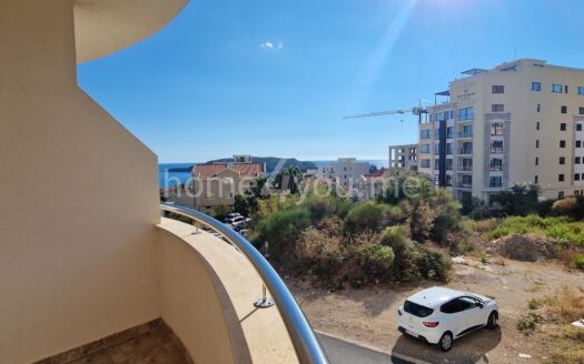 Prodaja stanova u manjoj zgradni sa bazenom, Ivanovići, Bečići