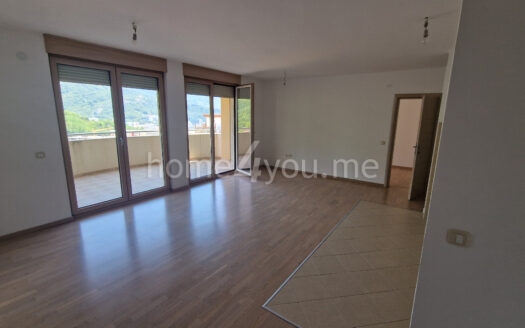 Prodaja stanova u manjoj zgradni sa bazenom, Ivanovići, Bečići