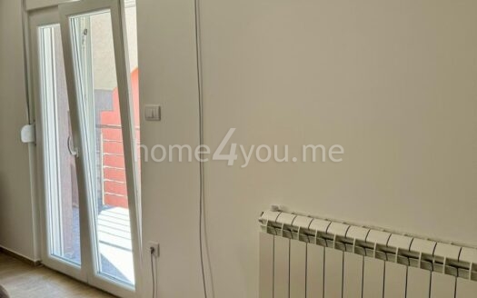 Nov, dvosoban stan na duži najam, Centar, Cetinje