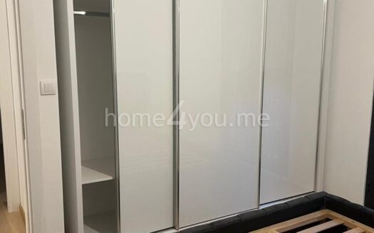 Namješten dvosoban stan u novogradnji, Donja Lastva, Tivat