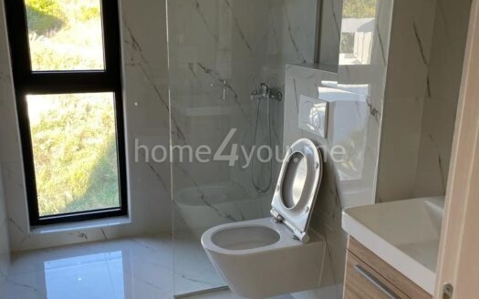 Namješten dvosoban stan u novogradnji, Donja Lastva, Tivat