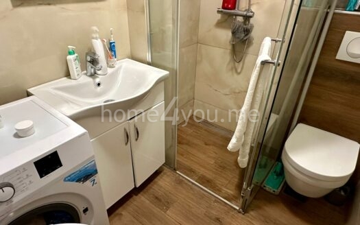 Jednosoban namješten stan sa pogledom na more, Bulevar, Bečići, Budva