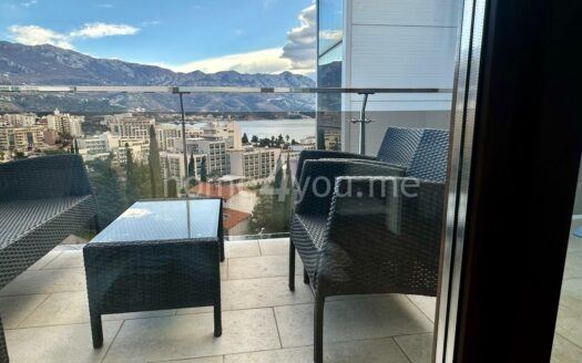 Jednosoban namješten stan sa pogledom na more, Bulevar, Bečići, Budva