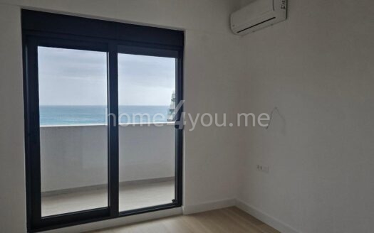 Dvosoban stan u kompleksu Twin Tower, Bečići, Budva