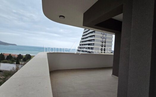 Dvosoban stan u kompleksu Twin Tower, Bečići, Budva