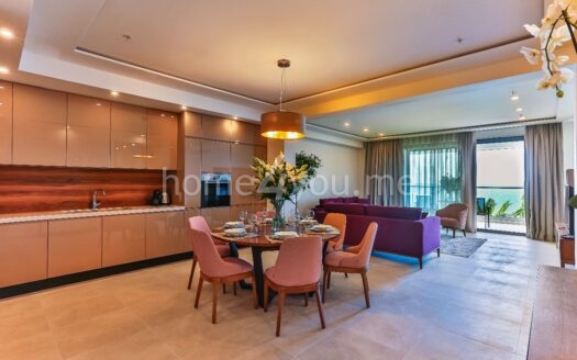 Lux dvosoban stan na prvoj liniji mora, kompleks Sunraf, Rafailovići