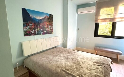 Luksuzna vila na prvoj liniji mora sa sopstvenom pontom, Stoliv, Kotor