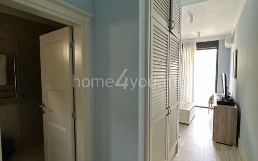 Luksuzna vila na prvoj liniji mora sa sopstvenom pontom, Stoliv, Kotor