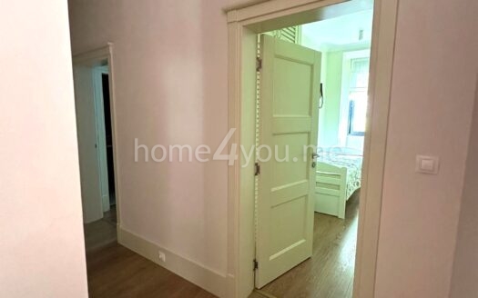 Luksuzna vila na prvoj liniji mora sa sopstvenom pontom, Stoliv, Kotor