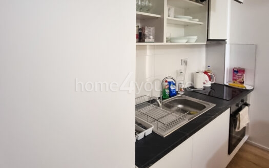 Namješten jednosoban stan sa garažom, novogradnja, Kolašin