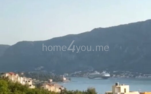 Kuća sa pogledom na Bokokotorski zaliv, Sveti Stasije, Dobrota, Kotor