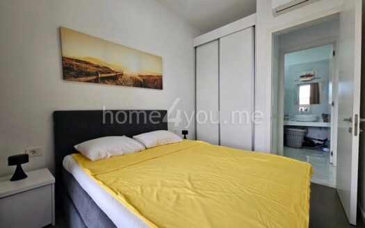 Namješten jednosoban stan sa pogledom na more, Bečići, Budva