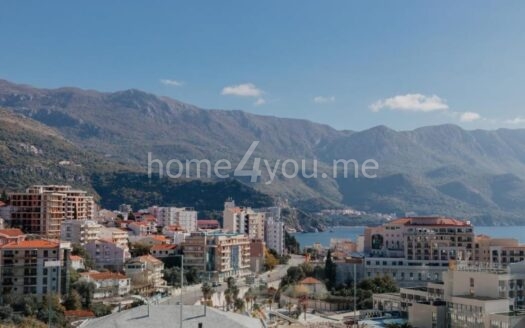 Namješten jednosoban stan sa pogledom na more, Bečići, Budva