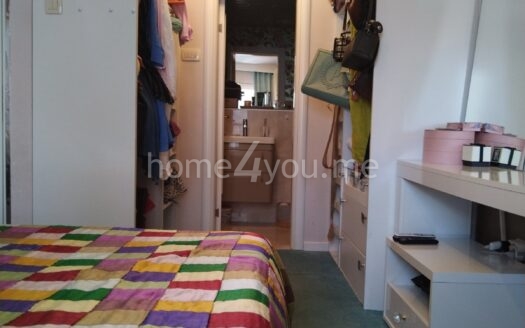 Trosoban namjesten stan sa parking mjestom, Adok naselje, Budva