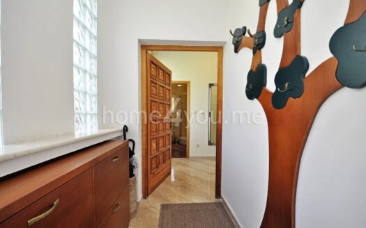 Porodična kuća na prodaju – Seljanovo, Tivat