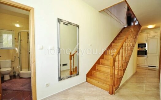 Porodična kuća na prodaju – Seljanovo, Tivat