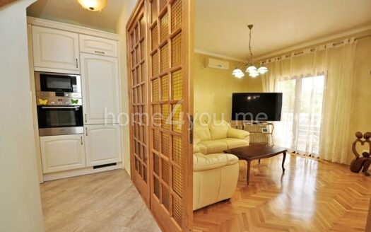 Porodična kuća na prodaju – Seljanovo, Tivat