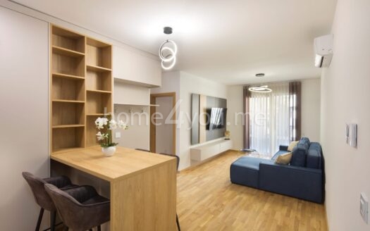 Jednosoban namješten stan u novogradnji, Bečići, Budva