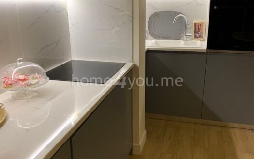 Однокомнатная квартира для долгосрочной аренды в комплексе Old Bakery, Будва