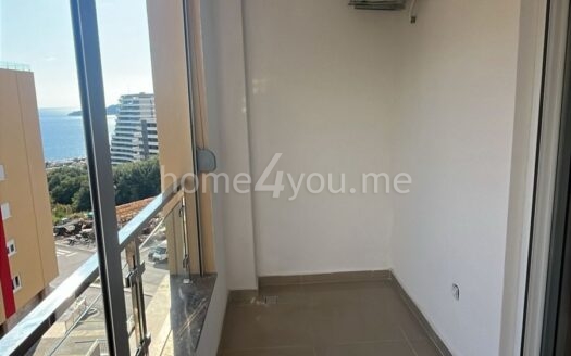 Modern one-bedroom apartment in a new building – Bečići, Budva