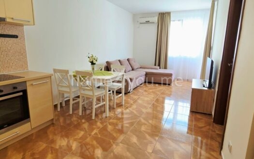 Jednosoban stan za dugoročni najam, Lazi, Budva