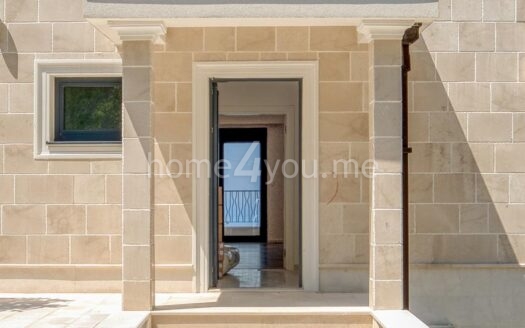 Vila sa bazenom i panoramskim pogledom na Sveti Stefan, Tudorovići, Budva