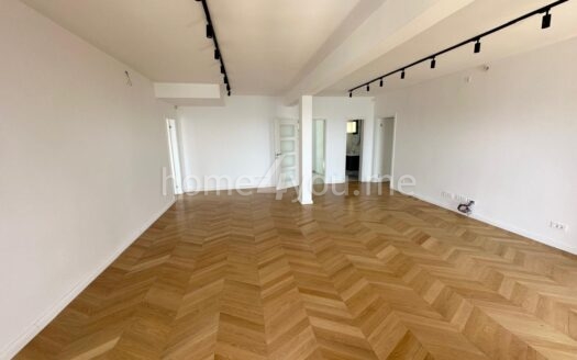 Vila sa bazenom i panoramskim pogledom na Sveti Stefan, Tudorovići, Budva