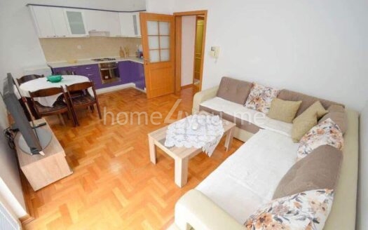 Dvosoban stan u manjoj zgradi sa bazenom, Djenovići, Herceg Novi