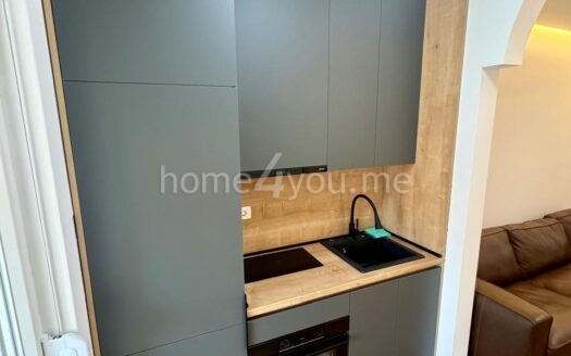 Jednosoban moderno opremljen stan u novogradjnji, Bečići, Budva