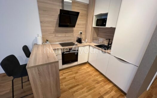 Dvosoban stan za dugoročni najam u kompleksu Harmonia u Budvi