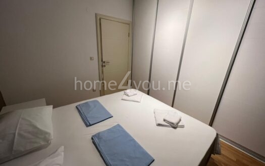 Dvosoban stan za dugoročni najam u kompleksu Harmonia u Budvi